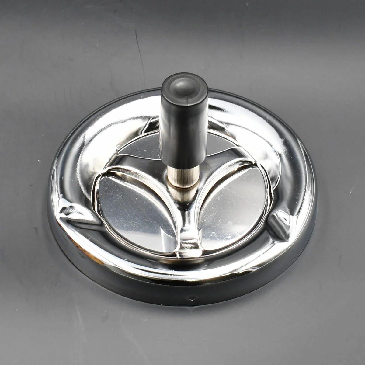 Push-Down Spin-Top Metal Ashtray - Image 6